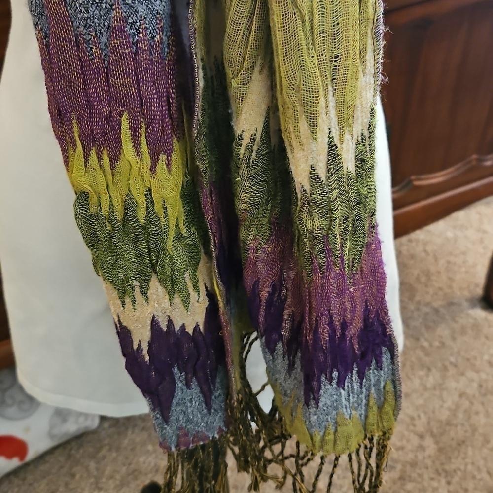 Vintage Purple and Green Multi-color Open Weave Crinkle Fringe Scarf - Picture 8 of 9